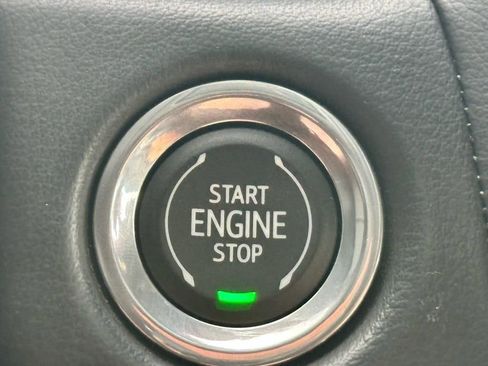 Used 2023 Chevrolet Tahoe Z71 w/ Luxury Package image 18