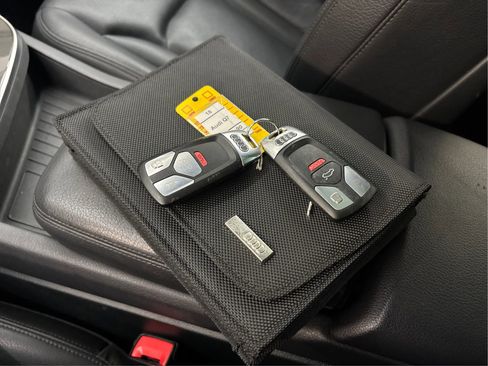 Used 2018 Audi Q7 3.0T Prestige w/ Prestige Package image 42