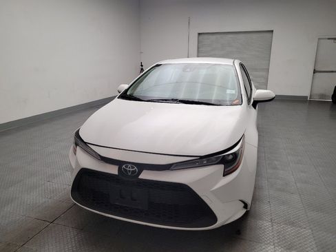Used 2020 Toyota Corolla LE FWD image 15