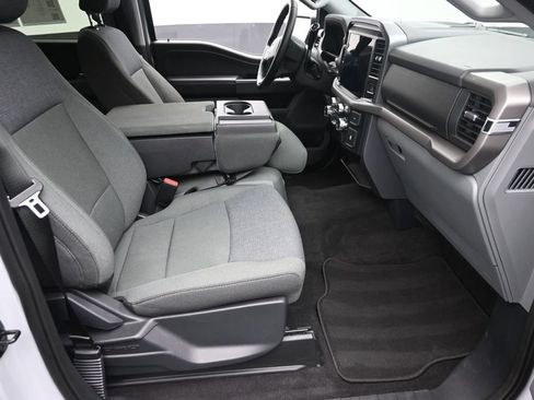 Used 2025 Ford F150 XLT w/ Equipment Group 301A Standard AWD/4WD image 9