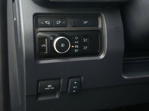 Used 2024 Ford F250 Lariat w/ Chrome Package image 20