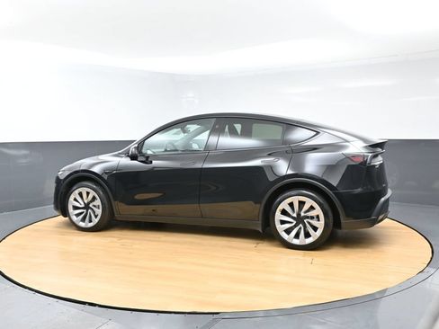 Used 2026 Tesla Model Y Long Range RWD image 5