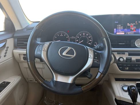 Used 2015 Lexus ES 350 w/ Premium Package image 12