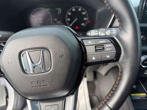 Used 2025 Honda CR-V Sport Touring image 8
