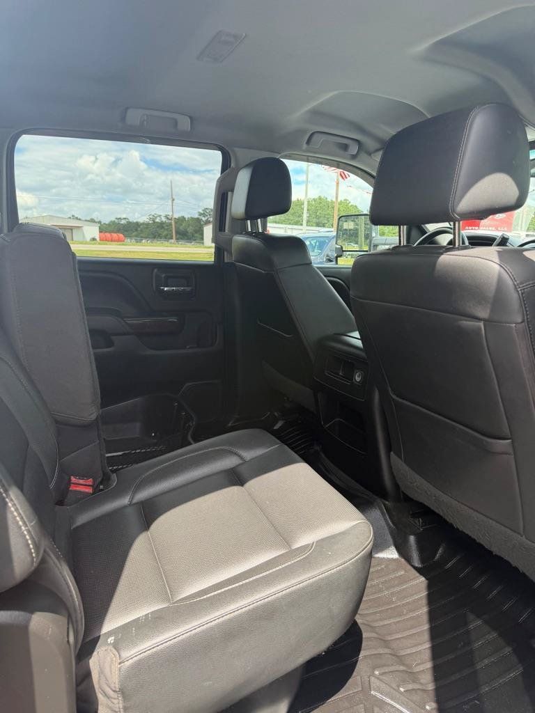 Used 2017 GMC Sierra 2500 SLT w/ Suspension Package, Off-Road AWD/4WD image 11