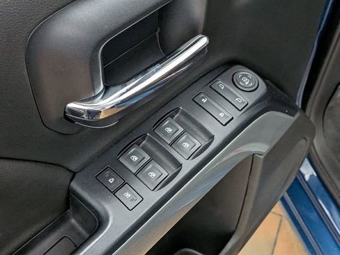 Used 2018 Chevrolet Silverado 1500 LT w/ All Star Edition image 15