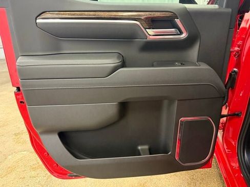 New 2026 GMC Sierra 1500 SLE image 13