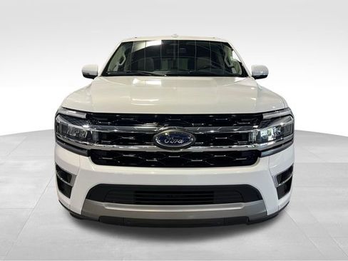 Used 2024 Ford Expedition Max Limited AWD/4WD image 2