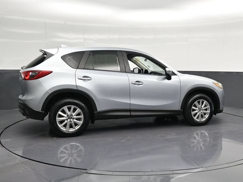 Used 2016 MAZDA CX-5 Touring FWD image 4