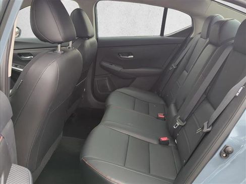 New 2025 Nissan Sentra SR w/ SR Premium Package FWD image 15
