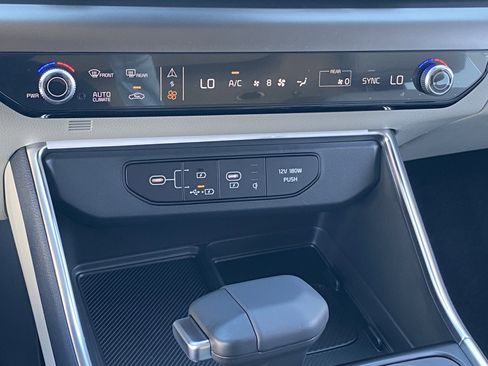 New 2026 Kia Carnival SX w/ SX Dark Edition Package image 24