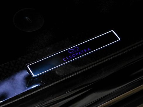 Used 2023 Rolls-Royce Cullinan Black Badge w/ Dark Exterior Package image 50