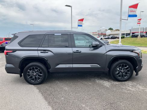 Used 2026 Toyota Sequoia Platinum AWD/4WD image 8