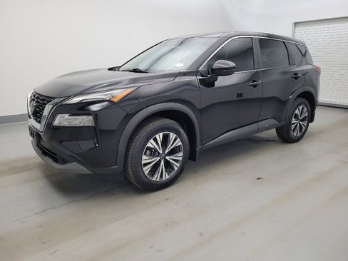 Used 2023 Nissan Rogue SV AWD/4WD image 2