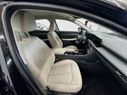 Used 2025 Hyundai Sonata SEL FWD image 30