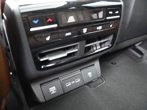 Used 2023 Acura MDX w/ Advance Package AWD/4WD image 15