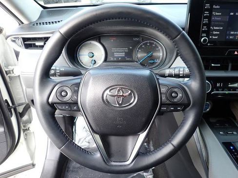 Certified 2021 Toyota Venza XLE image 23