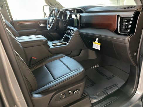 New 2026 GMC Sierra 2500 Denali w/ Denali Reserve Package image 15