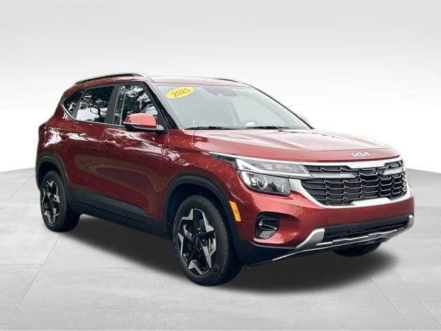 Used 2025 Kia Seltos S AWD/4WD image 15