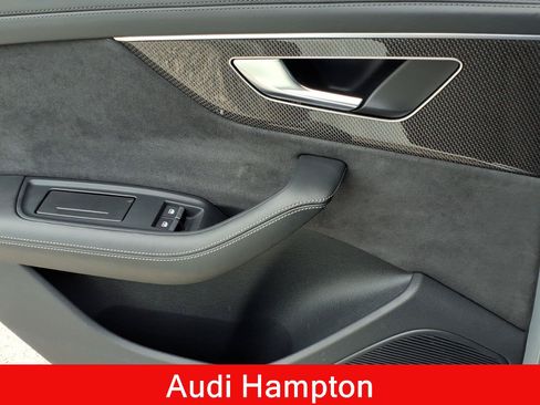 Used 2023 Audi SQ8 Prestige AWD/4WD image 19