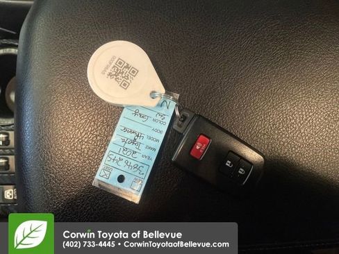 Used 2021 Toyota 4Runner Venture w/ Moonroof Package image 23