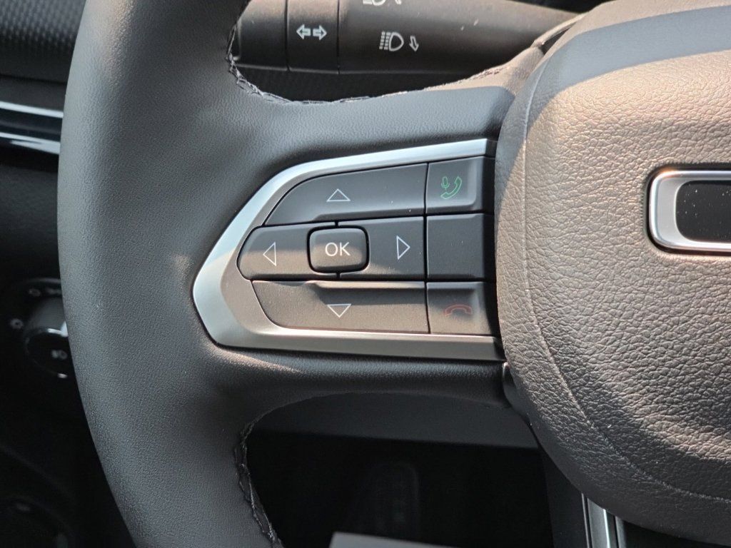 New 2026 Jeep Compass Latitude AWD/4WD image 22