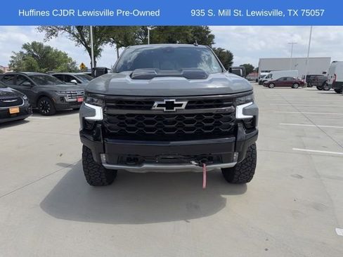 Used 2024 Chevrolet Silverado 1500 ZR2 w/ Technology Package AWD/4WD image 2
