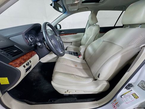 Used 2012 Subaru Outback 2.5i Limited image 24