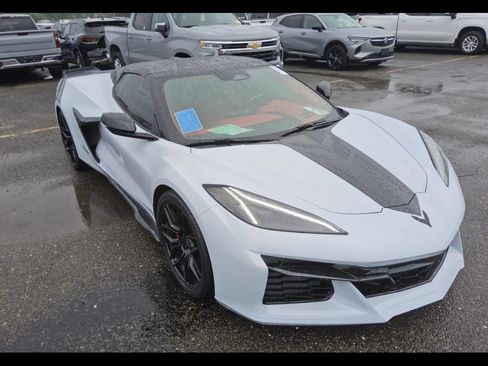 Used 2024 Chevrolet Corvette Z06 w/ Stealth Interior Trim Package RWD image 6