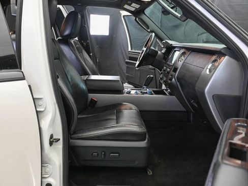 Used 2017 Ford Expedition Max Platinum AWD/4WD image 16
