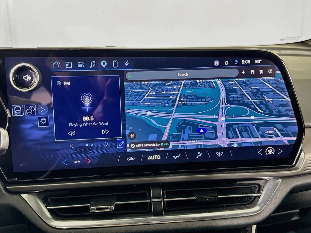 Used 2025 Chevrolet Equinox EV LT FWD image 32