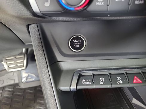 Used 2025 Audi Q3 2.0T Premium Plus image 15