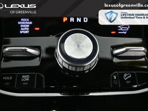 Used 2023 Jeep Grand Cherokee L Overland w/ Advanced Protech Group III AWD/4WD image 18