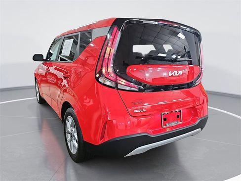 Used 2024 Kia Soul LX w/ Option Group 015 image 5