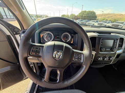 Used 2017 RAM 1500 Classic SLT AWD/4WD image 11