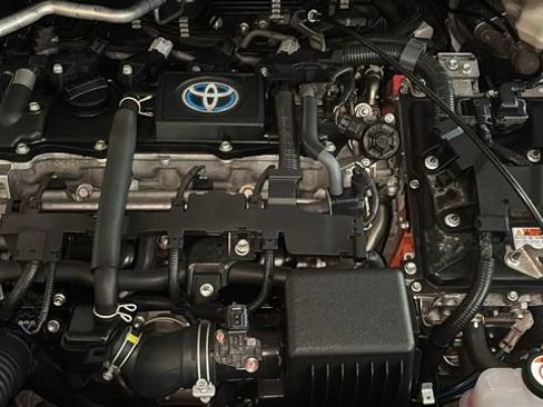 Used 2024 Toyota Corolla LE image 31