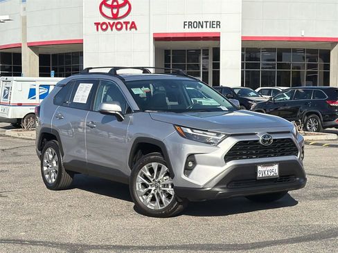 Certified 2025 Toyota RAV4 XLE Premium image 1