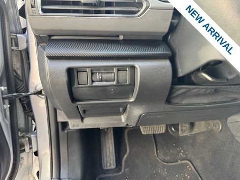 Used 2024 Subaru Crosstrek 2.0i Premium image 19