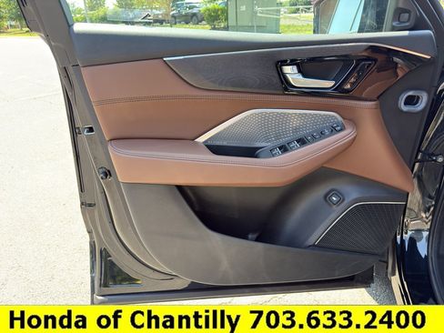 Used 2024 Acura MDX SH-AWD w/ Advance Package image 21
