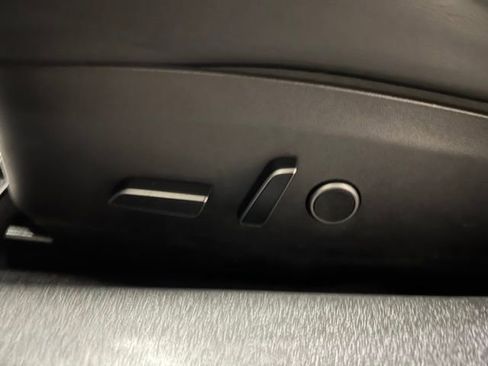 Used 2023 Tesla Model 3 Standard Range image 16