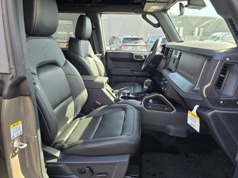 New 2026 Ford Bronco Badlands AWD/4WD image 14