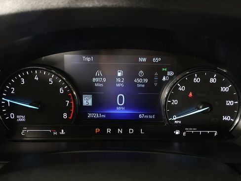 Used 2023 Ford Explorer XLT w/ Equipment Group 202A AWD/4WD image 45