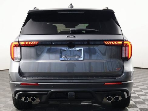 Used 2025 Ford Explorer ST AWD/4WD image 5