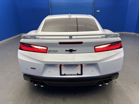 Used 2017 Chevrolet Camaro SS image 6