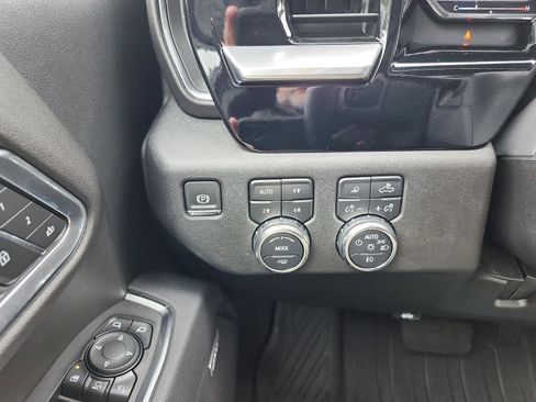 Certified 2025 GMC Sierra 2500 SLT w/ SLT Premium Package image 23