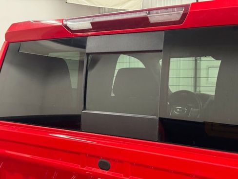 Used 2021 GMC Sierra 1500 Elevation w/ Preferred Package image 29