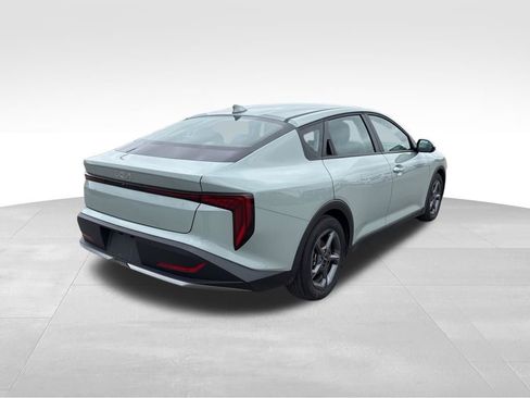 Certified 2025 Kia K4 LXS image 34