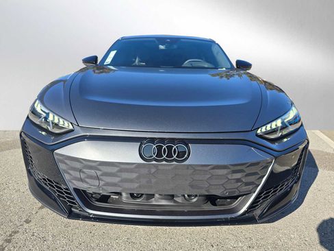 New 2026 Audi RS e-tron GT performance image 8