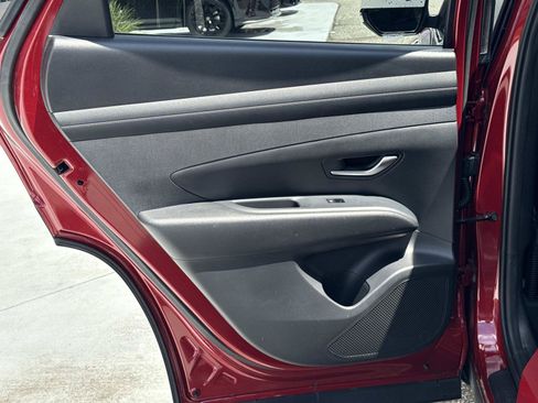 Used 2025 Hyundai Tucson SEL FWD image 13