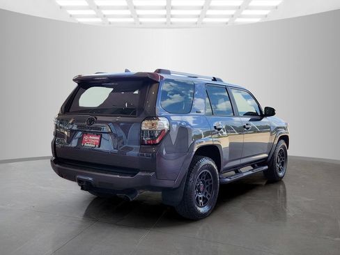 Used 2021 Toyota 4Runner SR5 Premium w/ Moonroof Package RWD image 5